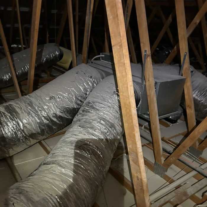 Air conditioning installation in Jacobs Well by Home Comfort Air