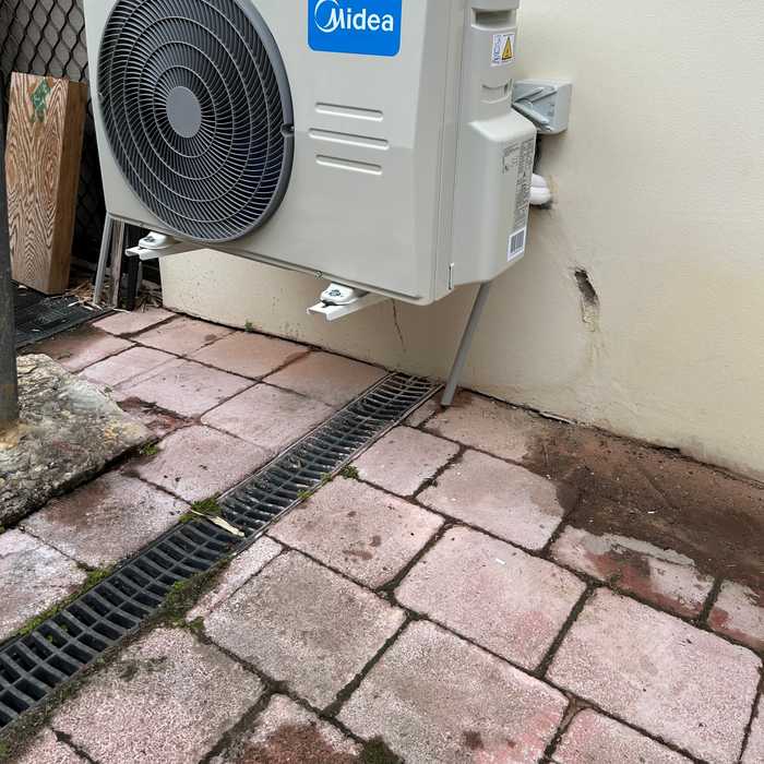 Air conditioning installation in Benowa by Home Comfort Air