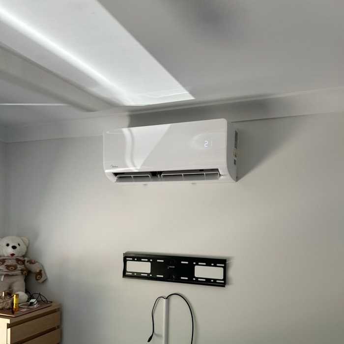 Air conditioning installation in Kingsholme by Home Comfort Air