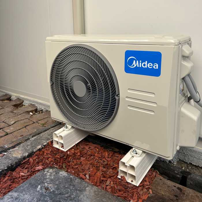 Air conditioning installation in Ashmore by Home Comfort Air