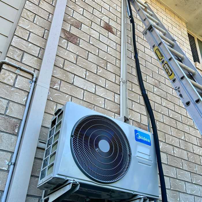 Air conditioning installation in Eagleby by Home Comfort Air