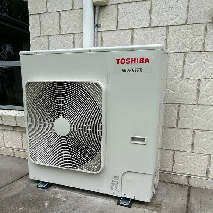 Air conditioning installation in Bonogin by Home Comfort Air